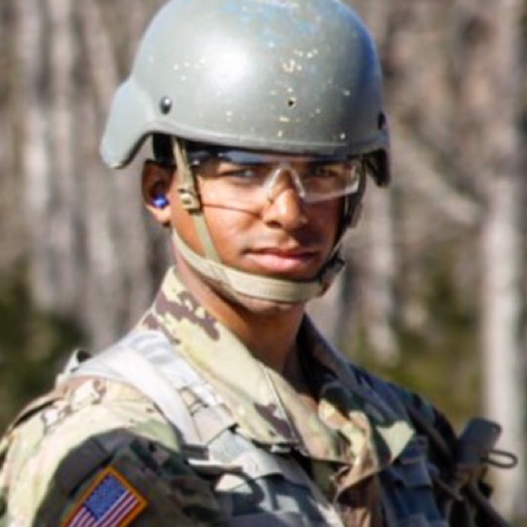 Hi I’m Erin 💜💙🍀⚓️👸🏻🤴🏾🇮🇪+🇮🇹=🇺🇸 - Picture 4 of 8